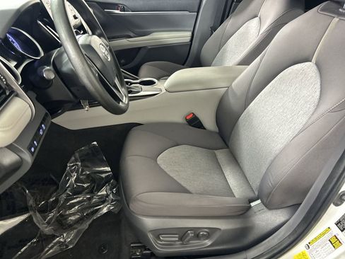 Used 2021 Toyota Camry LE w/ Carpet Mat Package (TMS) image 20