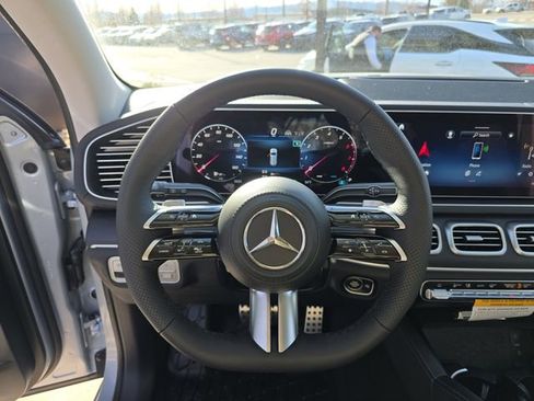 New 2026 Mercedes-Benz GLS 450 4MATIC image 32