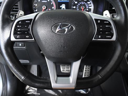 Used 2019 Hyundai Sonata Limited image 10