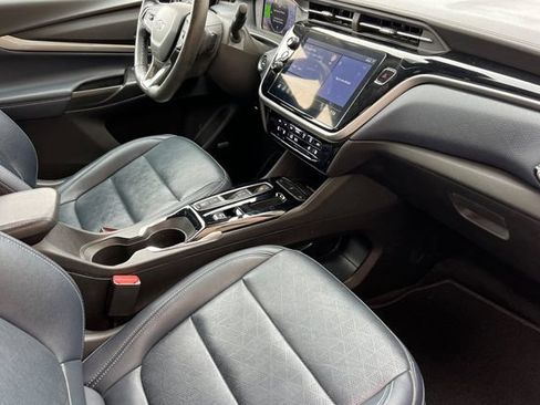 Used 2022 Chevrolet Bolt EUV Premier w/ Sun & Sound Package FWD image 20