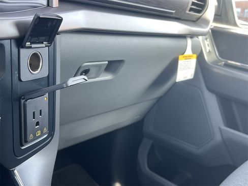 New 2025 Ford F150 XLT w/ Equipment Group 301A Standard image 8