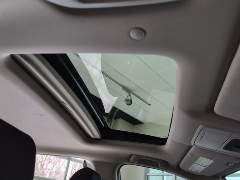 Used 2023 Honda CR-V EX image 48