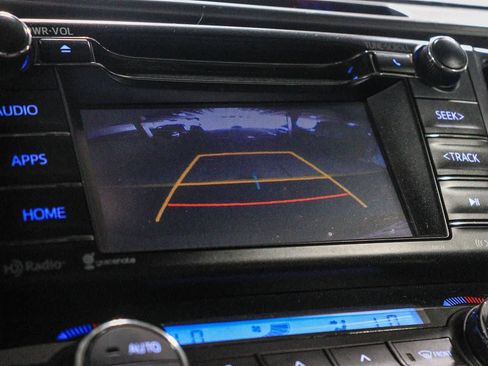 Certified 2018 Toyota RAV4 SE FWD image 26
