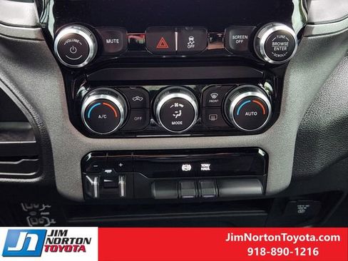 Used 2024 RAM 2500 Tradesman w/ Chrome Appearance Group AWD/4WD image 23