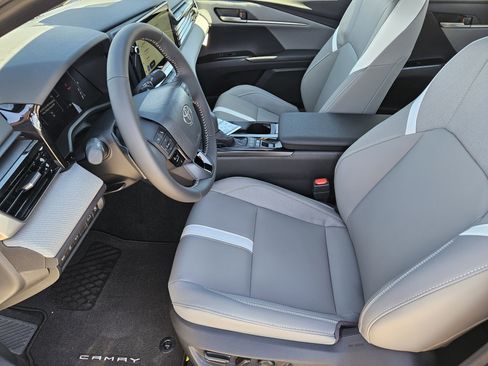 New 2026 Toyota Camry SE w/ Multimedia Upgrade Package image 10