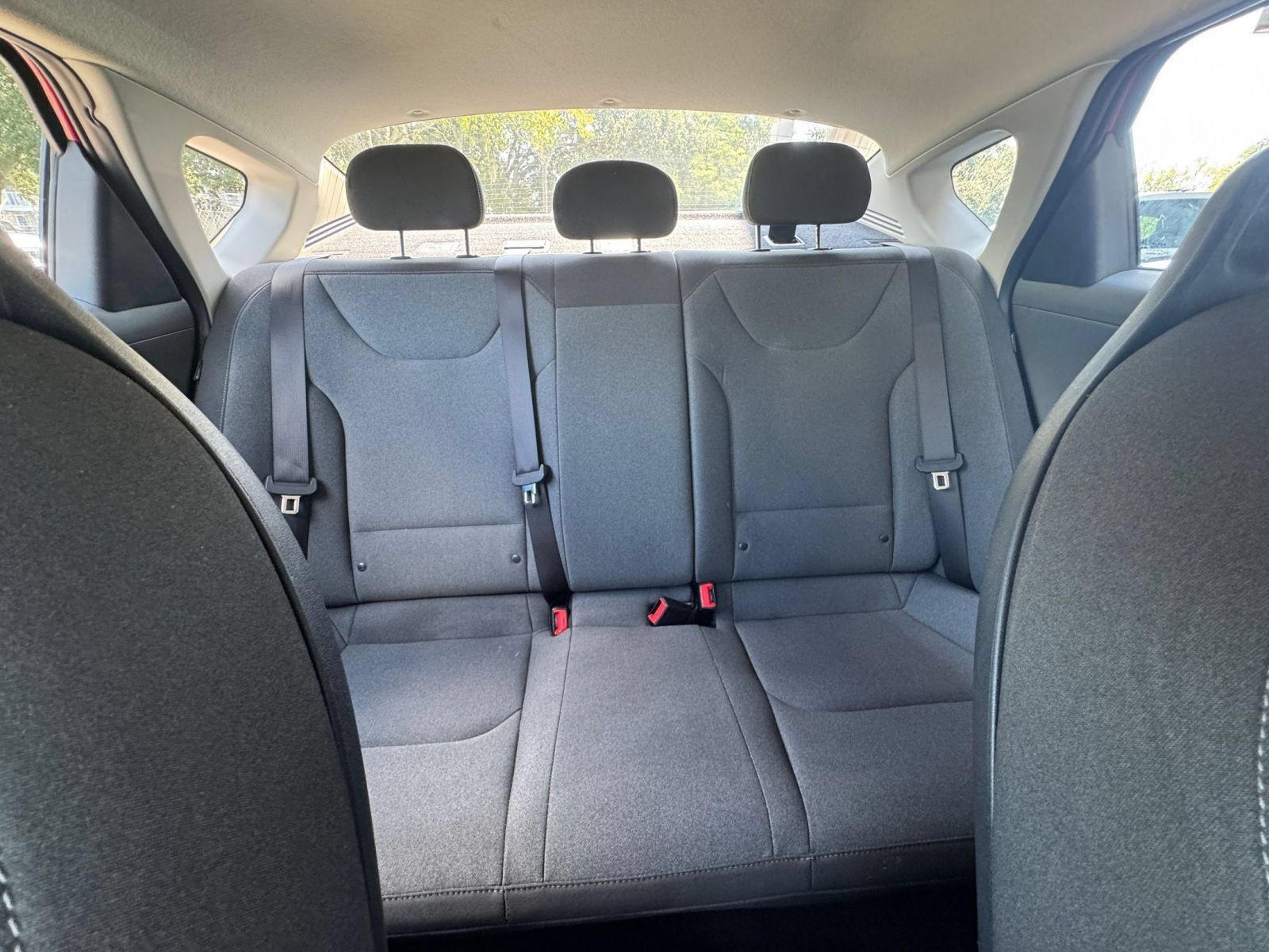 Used 2025 Kia K4 FWD image 36