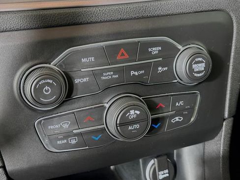 Used 2023 Dodge Charger R/T w/ Blacktop Package image 19