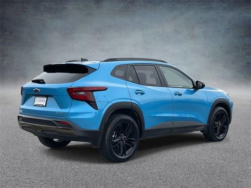 Used 2025 Chevrolet Trax ACTIV w/ Driver Confidence Package image 4