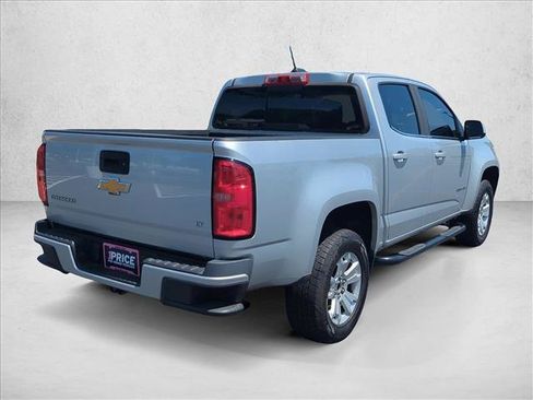 Used 2017 Chevrolet Colorado LT w/ LT Convenience Package RWD image 5
