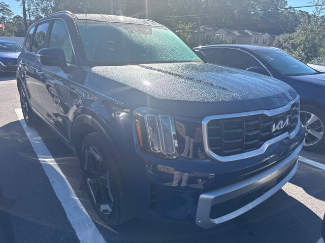 Used 2023 Kia Telluride S AWD/4WD image 1