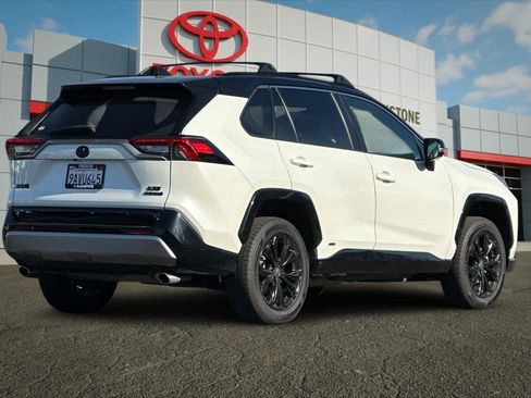 Certified 2022 Toyota RAV4 XSE AWD/4WD image 3