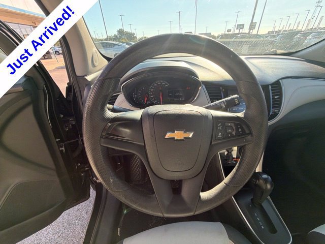 Used 2017 Chevrolet Trax LS FWD image 36