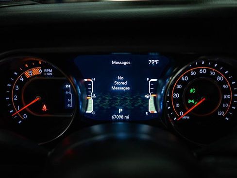 Used 2021 Jeep Gladiator Sport AWD/4WD image 15