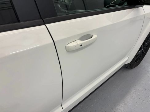 Used 2020 Dodge Journey SE w/ Blacktop Package FWD image 25