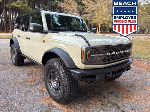 New 2025 Ford Bronco Badlands AWD/4WD image 1