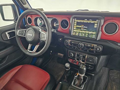 Used 2023 Jeep Wrangler Unlimited Rubicon 4xe AWD/4WD image 11