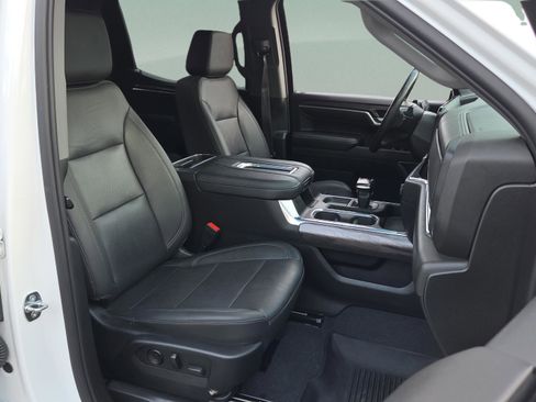 Used 2022 Chevrolet Silverado 1500 LTZ w/ LTZ Premium Package image 20