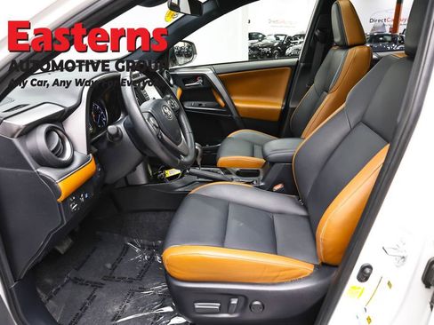 Used 2018 Toyota RAV4 SE AWD/4WD image 14