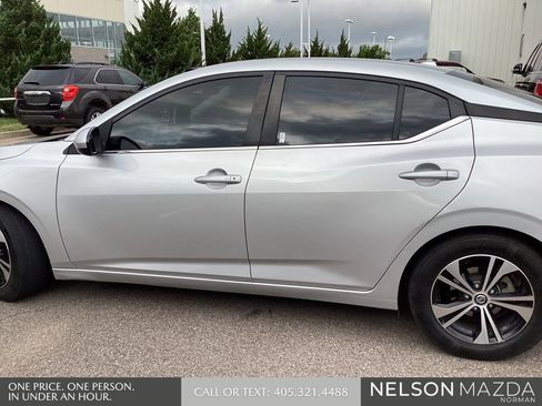 Used 2021 Nissan Sentra SV FWD image 9