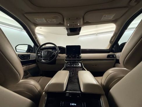 Used 2019 Lincoln Navigator L Reserve image 14