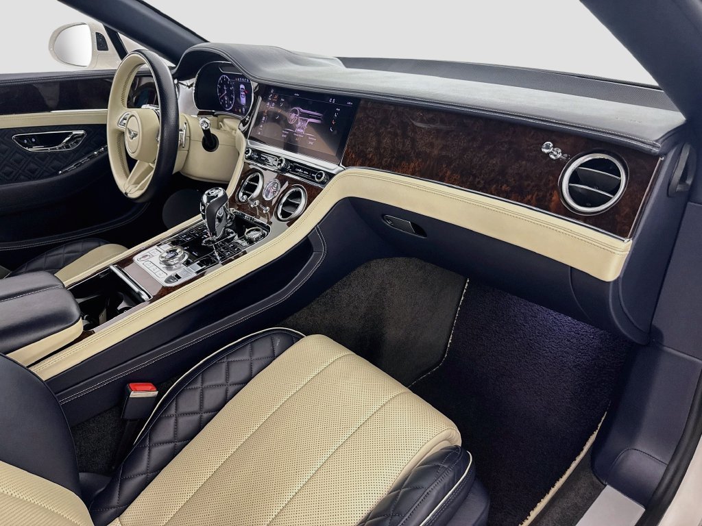 Used 2022 Bentley Continental GT AWD/4WD image 30