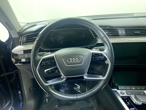 Used 2021 Audi e-tron Premium w/ Convenience Plus Package image 13