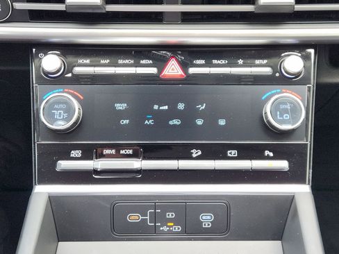 New 2026 Hyundai Santa Fe SE FWD image 16