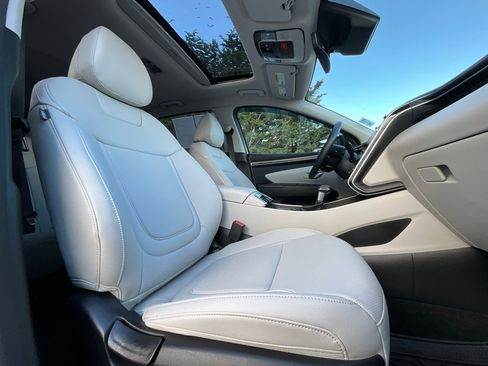 Used 2023 Hyundai Tucson SEL w/ Convenience Package image 12