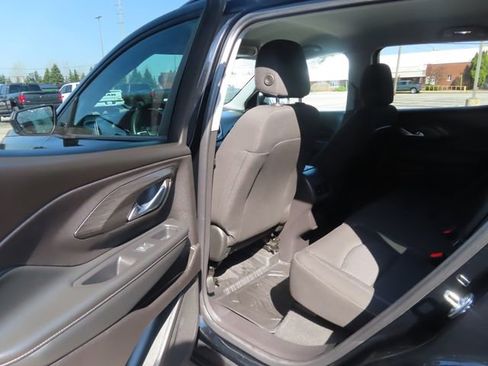 Used 2024 GMC Terrain SLE w/ Driver Convenience Package AWD/4WD image 19