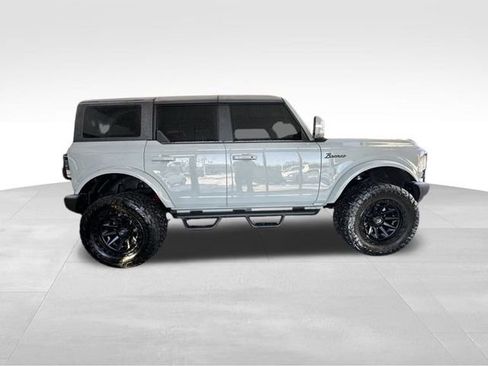 Used 2022 Ford Bronco Outer Banks image 4