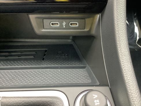 New 2026 Volkswagen Jetta SE FWD image 21