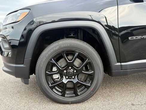 New 2026 Jeep Compass Latitude AWD/4WD image 22