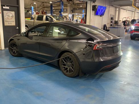 Used 2025 Tesla Model 3 Long Range image 6