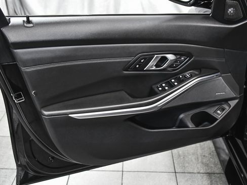 Used 2024 BMW M3 Competition image 9