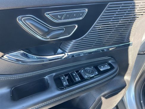 Used 2022 Lincoln Corsair AWD w/ Equipment Group 101A image 22