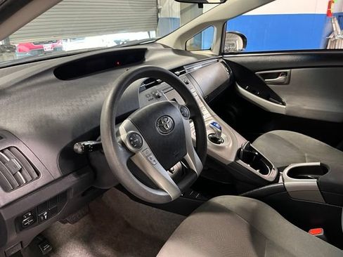 Used 2015 Toyota Prius Three FWD image 22