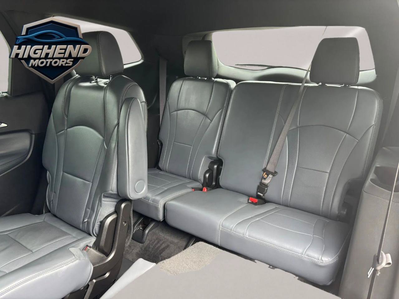 Used 2024 Buick Enclave Premium AWD/4WD image 14
