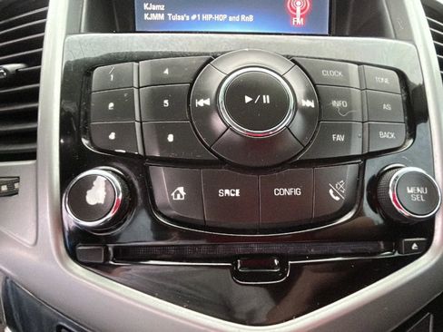 Used 2016 Chevrolet Cruze LT FWD image 26