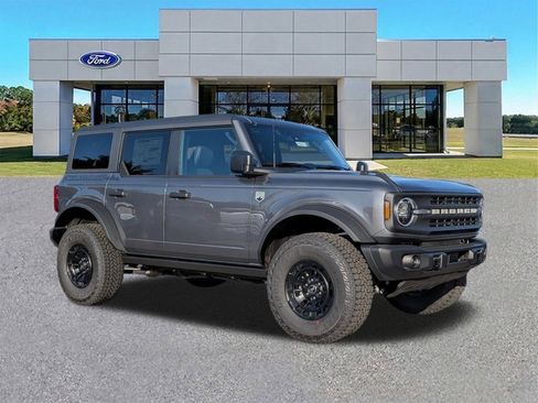 New 2026 Ford Bronco Big Bend w/ Black Diamond Package AWD/4WD image 2