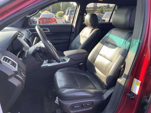 Used 2014 Ford Explorer Sport w/ Equipment Group 401A AWD/4WD image 17