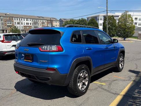 Used 2021 Jeep Cherokee Trailhawk AWD/4WD image 10