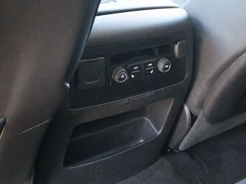 Used 2016 GMC Yukon SLT w/ HD Trailering Package image 22