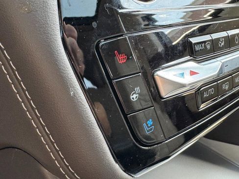 Used 2022 Ford Explorer Platinum w/ Equipment Group 601A image 22