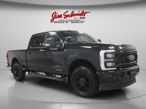 Used 2025 Ford F250 Lariat w/ Lariat Ultimate Package AWD/4WD image 2