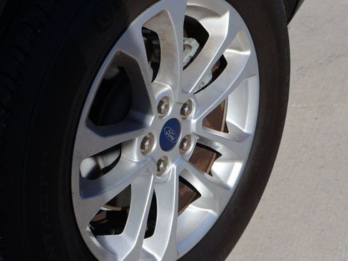 Certified 2022 Ford Escape SE w/ Convenience Package image 40