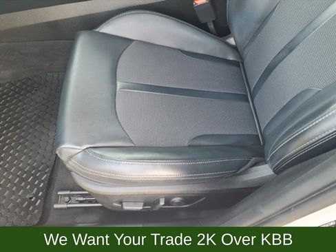 Used 2022 Kia K5 GT-Line image 11