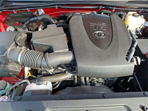 Used 2023 Toyota Tacoma TRD Off-Road image 29