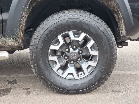Used 2019 Toyota Tacoma TRD Off-Road image 26
