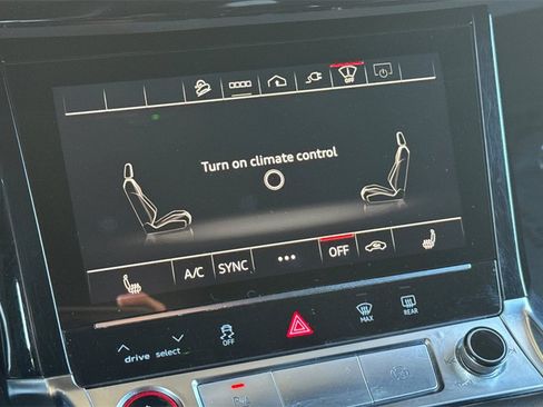 Used 2022 Audi e-tron S Prestige image 19