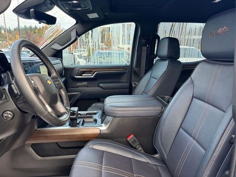 Certified 2024 Chevrolet Silverado 1500 High Country w/ High Country Premium Package image 16